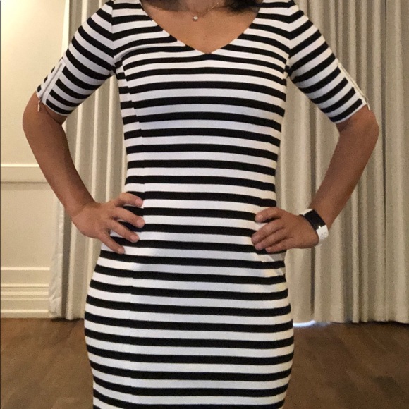 EUC Banana Republic Striped Short Sleeve Dress - Picture 1 of 7